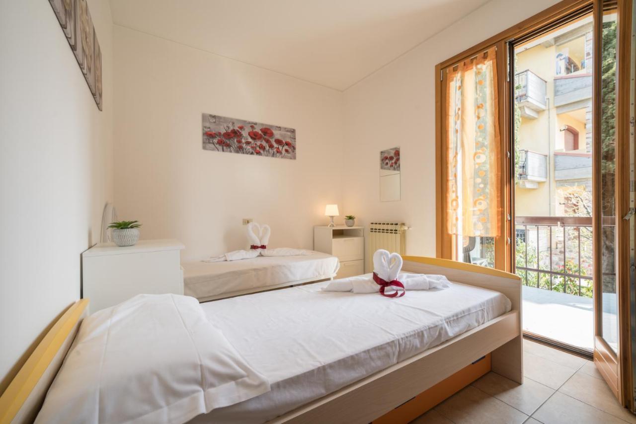 Gardappartamenti Sorgente Pool Sirmione Dış mekan fotoğraf